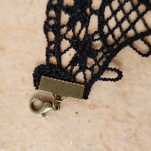 Black Lace Choker and Ring Set - Picture 4 of 6
